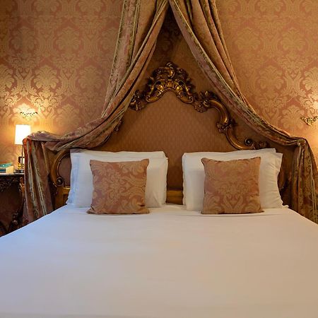 Hotel Antico Doge - A Member Of Elizabeth Hotel Group Venedik Dış mekan fotoğraf