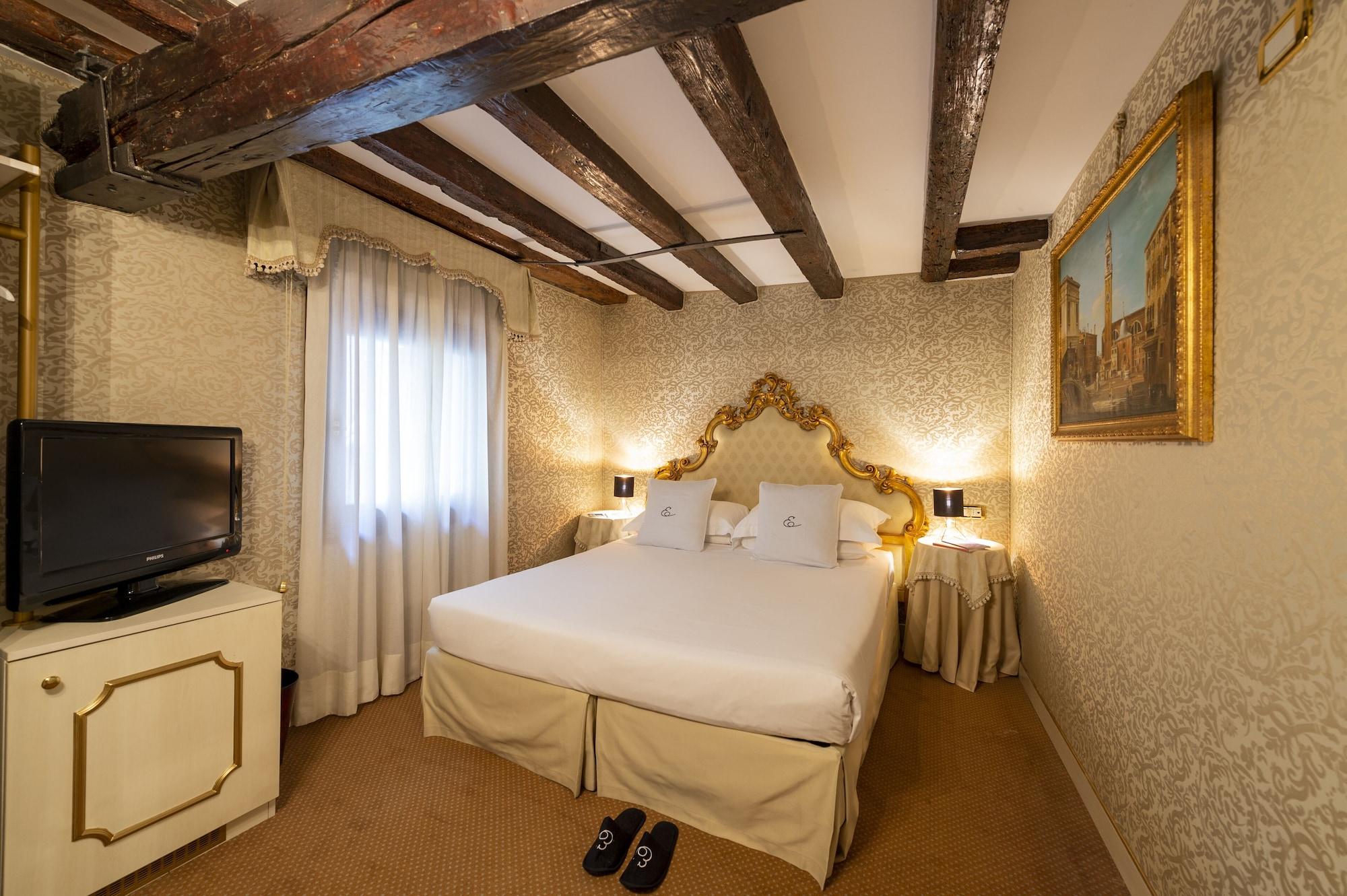 Hotel Antico Doge - A Member Of Elizabeth Hotel Group Venedik Dış mekan fotoğraf