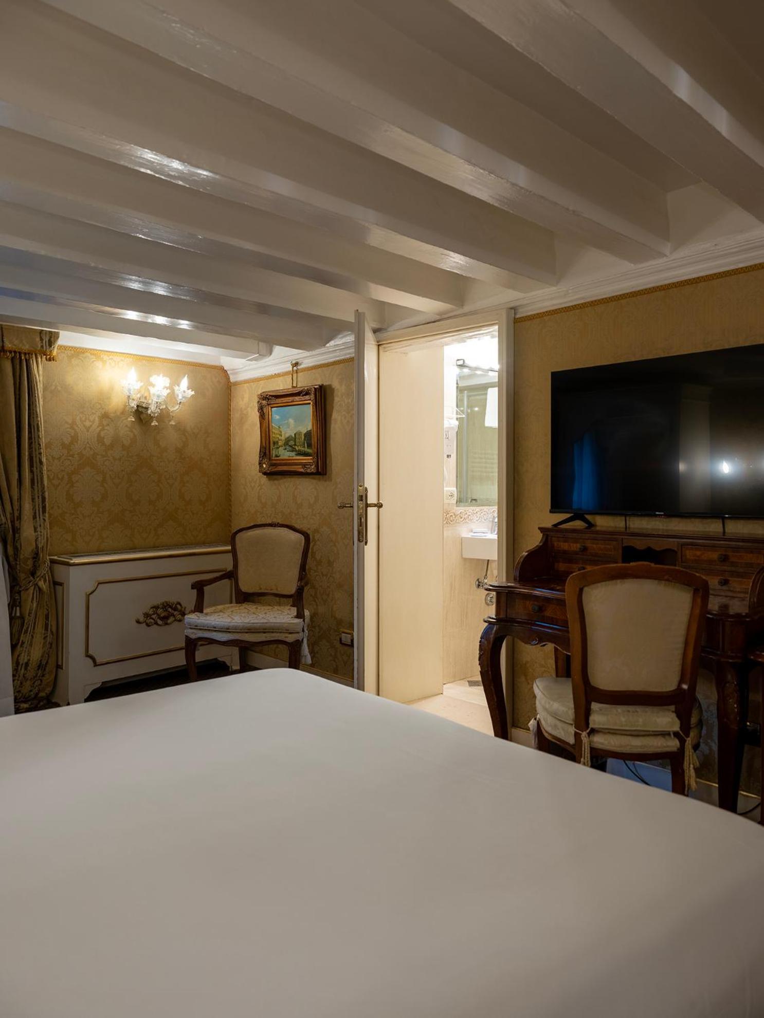 Hotel Antico Doge - A Member Of Elizabeth Hotel Group Venedik Dış mekan fotoğraf